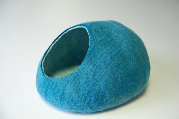 Felted wool cat cave cocoon Himalaya - Turquoise - hand made in Nepal